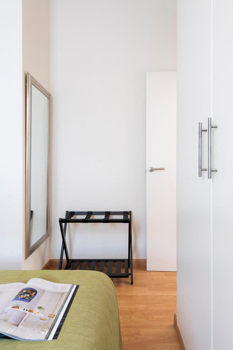 Apartamento Familiar Nuevo De Diseno En La Mejor Zona De Triana, Parking Included Seville Ngoại thất bức ảnh